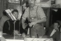 1958 - 015 - Fasching 1958
Bätz Alfred, Scheckenbach Alois (Bgmstr), Fuchs Alfons